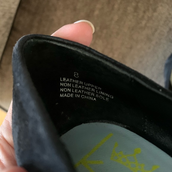 Kate & Mel Black Suede Heels - Picture 8 of 8